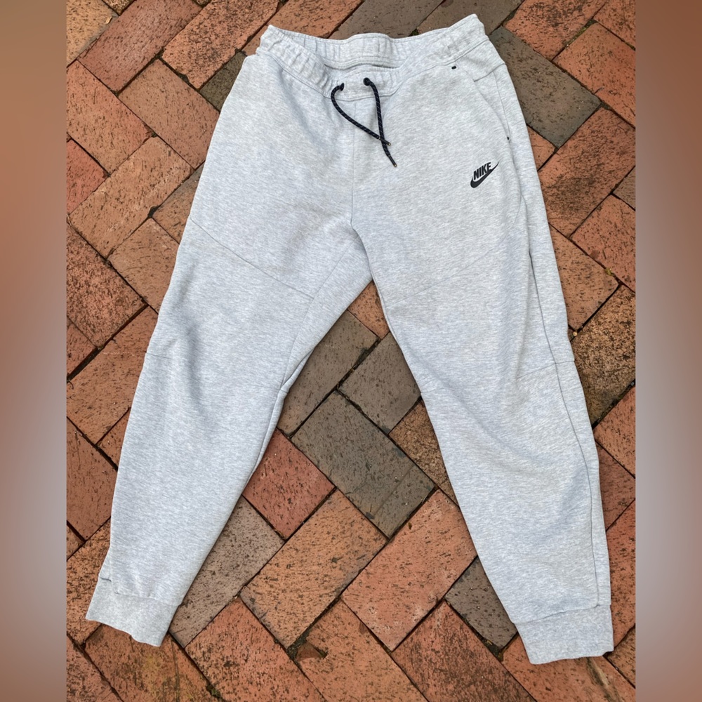 White Nike Tech Sweatpants